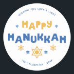 "Lycklig Hanukkah" Kärlek och Light Runt Klistermärke<br><div class="desc">Festive personlig Hanukkah-design.</div>