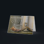 Lycklig Hanukkah, Menorah-hälsningskort Kort<br><div class="desc">Lycklig Hanukkah judisk Julhälsningar Card. Originalfotografi av Marcia Socolik,  med Ram's Horn (shofar),  menorah och silver kopp. Alla Höger förbehållna © 2020 Marcia Socolik.</div>
