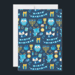 Lycklig Hanukkah Menorah Sufganiyot Cute Uggla Blu Julkort<br><div class="desc">Fira festivalen i Ljus med vårt hälsningskort för Hanukkah! Detta kort är en glatt blandning av Hanukkah-symboler, som innehåller dreidel, menorah, sufganiyot, ett sött uggla, gåva, David-stjärnan, ljus och vidhäftande rävar. Det är inte bara ett kort, det är ett varmt omfamnande, en önskan om åtta dagars festlighet och en livstid...</div>