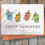 Lycklig Hanukkah Modern Dreidel Julkort<br><div class="desc">Design består av Dreidel-illustrationen med roterande överkant. Lägg till ditt namn,  hälsning och år</div>