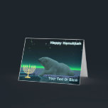 Lycklig Hanukkah - Oce Kant Polar Bear Helgkort<br><div class="desc">Chanukkah hälsning från den frusna valsen. Ett fredligt ögonblick i den långa arktiska natten. Ett Polar Bear vilar vid kant i ett öppet utrymme i förpackningsisen. Norra Ljus glöden i avstånd; ljusstjärnorna skymmer. En Chanukkah-menorah visas tillsammans med texten "Lycklig Hanukkah". Lägg till ytterligare text. Polarnas björnar är i fara. Hur...</div>