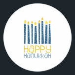 Lycklig Hanukkah Runt Klistermärke<br><div class="desc">Hanukkah-ljusen kommer att göra din perfekt. Perfekt på handdukar eller bordstabletter.</div>