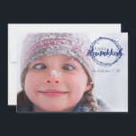Lycklig Hanukkah Snö Bubbles-fotokort för Helgdag Julkort<br><div class="desc">Snyggt och sött Lycklig Hanukkah Snö Bubbles Helgdag Photo Card är perfekt för alla dina vänner och din familj den här julhelgen. Anpassa texten med din familj namn och året och byt ut bild mot ett foto av dina barn,  husdjur eller hela familjen.</div>