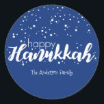 Lycklig Hanukkah Snö Bubbles Sticker Gift Märkre Runt Klistermärke<br><div class="desc">Cute och snyggt Lycklig Hanukkah Snö Bubbles Sticker Gift Märkre är perfekt för dina ge behov av helgdag. Det finns andra produkter vi har som matchar denna design.</div>