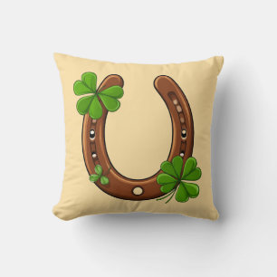 Lycklig Hästsko Med Gröna Shamrocks Kudde