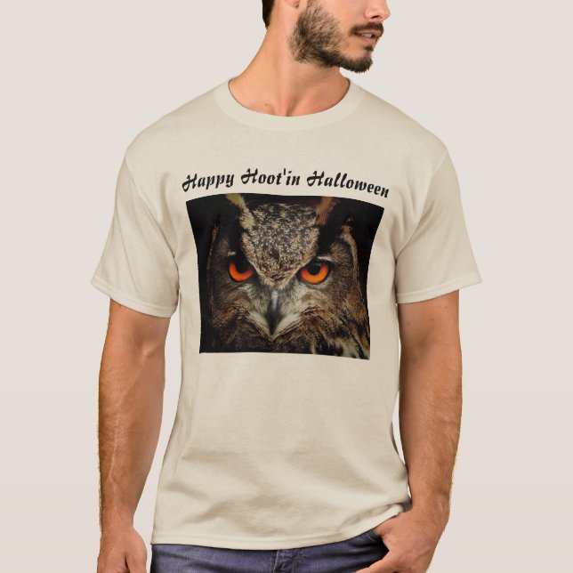 Lycklig Hoot'in Halloween T Shirt (Framsida)
