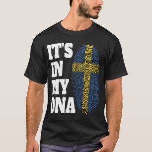 Lycklig I min DNA-Sverige Flagga svenska T Shirt