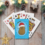 Lycklig julpotatis casinokort<br><div class="desc">Lustigt söt lycklig brun tecknad-potatis med röd och vit julhatt. Potatisen ligger i en tecknad konst stil och färgad brun, han har hållit arm och finger och ett stort lycklig leende med punkter för ögon. Tomten på huvudet är röd med en vit trim och en vit pompom hängande. Han befinner...</div>