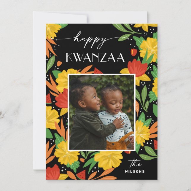 Lycklig Kwanzaa. Bild på Bright botaniska blommigt Julkort (Framsida)