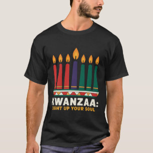 Lycklig Kwanzaa Candles Afrika Helgdag African Ame T Shirt
