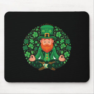 Lycklig Leprechaun Yoga Meditation Och Avslappning Musmatta