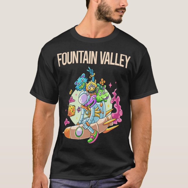 Lycklig Monsters - Fontän Valley T Shirt (Framsida)