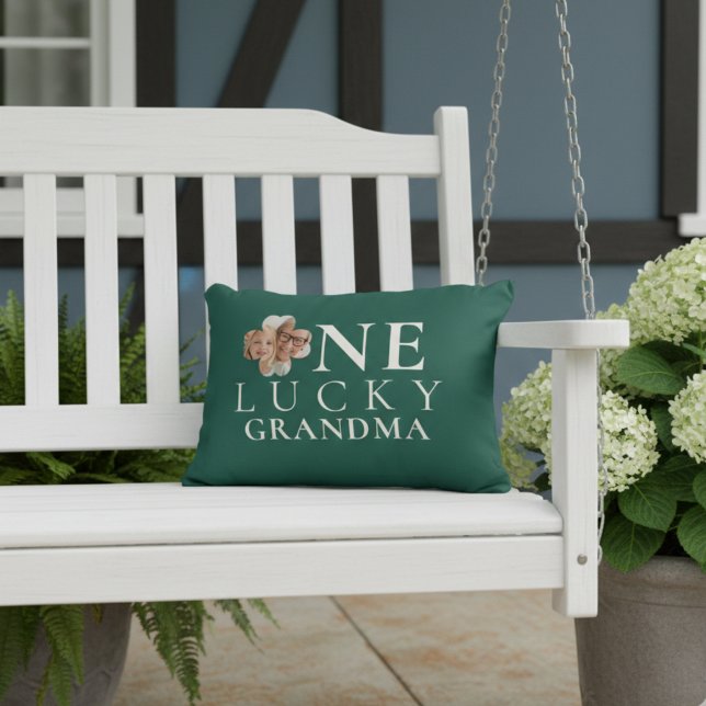 Lycklig Mormor Grön Shamrock Foto Prydnadskudde (Lucky Grandma Green Shamrock Photo Accent Pillow)