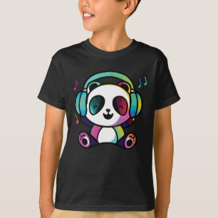 Lycklig Panda med hörlurar som lyssnar på musik. T Shirt