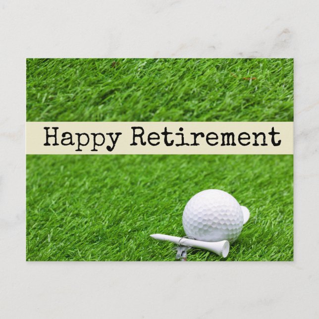 Lycklig Pension till golfer med golf boll på grönt Vykort (Framsida)