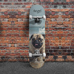 Lycklig Pug vid Beach-anpassadet Mini Skateboard Bräda 18,5 Cm<br><div class="desc">Grymma i stil med den här vibrerande skateboard som visar en glatt pug som rinner genom vinkara havet! Stranddesignen i öga ger energi och roligt till varje gång du åker, medan anpassadet gör att du kan anpassa din bräda med en namn, ett meddelande eller en coola. Vare sig du är...</div>