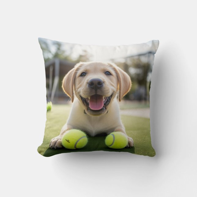 🐶 Lycklig Retriever Puppy 🎾 med 2 tennis bollar Kudde (Framsida)
