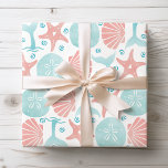 Lycklig Seashore | God jul i Mönster vid Nautisk h Presentpapper<br><div class="desc">Juljulklappen i Beach har en nautisk mönster av segelceller och valar i svan i tropiska turkos och korall. Originalteckningen KL Lagrar.</div>