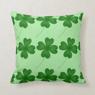 Lycklig shamrockdesign kudde