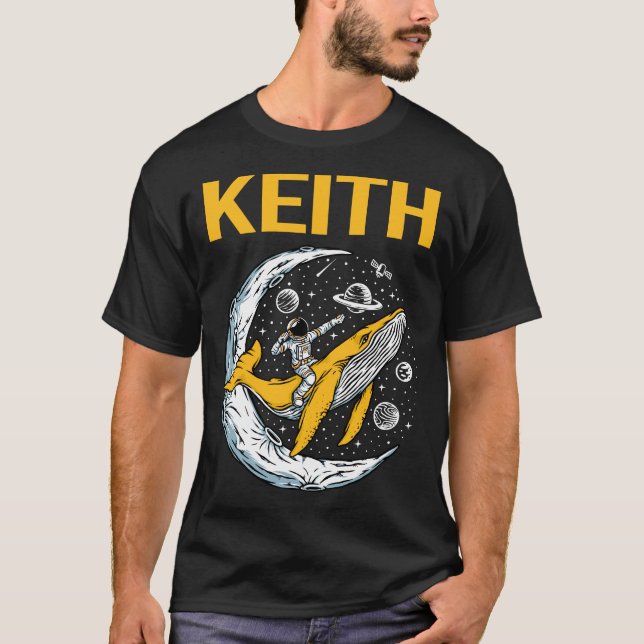 Lycklig Space - Keith Namn T Shirt (Framsida)