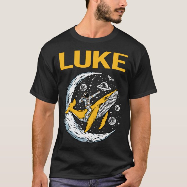 Lycklig Space - Luke Namn T Shirt (Framsida)