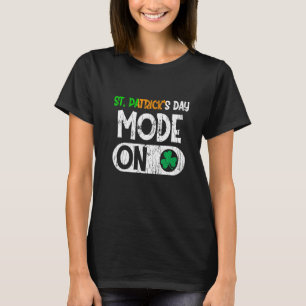 Lycklig St Patrick S Day Mode on Funny Irish Shamr T Shirt