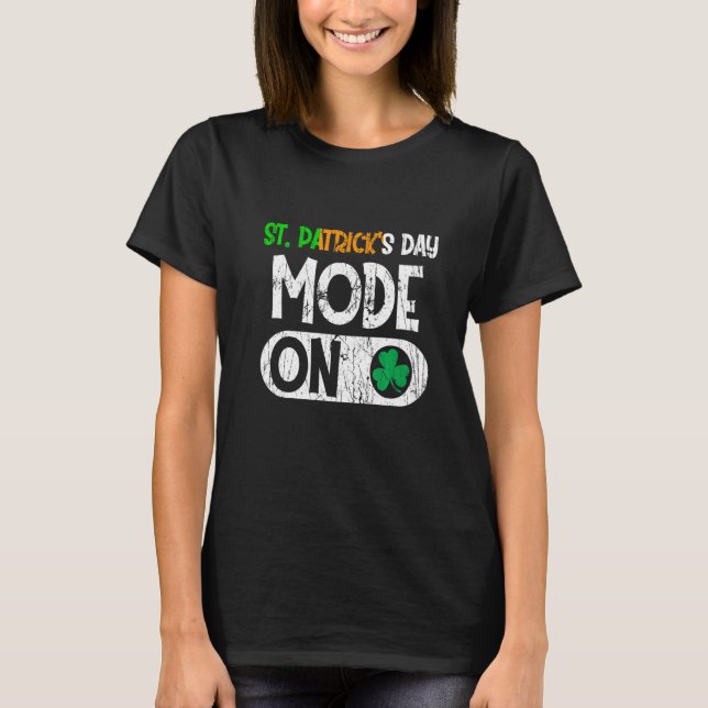 Lycklig St Patrick S Day Mode on Funny Irish Shamr T Shirt (Framsida)
