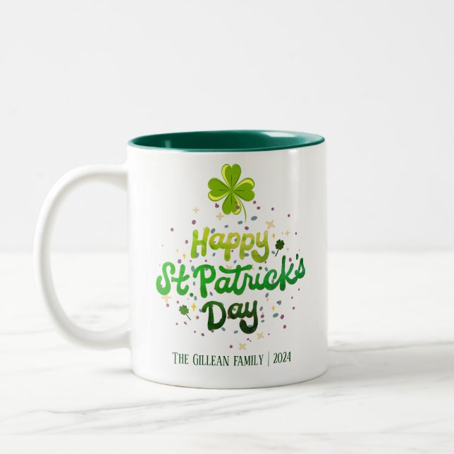 Lycklig St. patricks dag Shamrocks-familjen Namn Två-Tonad Mugg (Vänster)