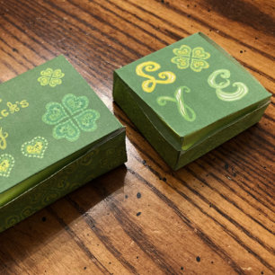Lycklig St. Patrick's Day Candy Box Mönster Print Poster