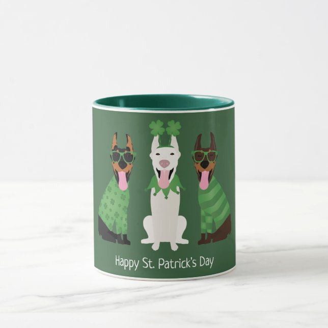 Lycklig St patricks day Dobermann Hundar Mugg (Center)