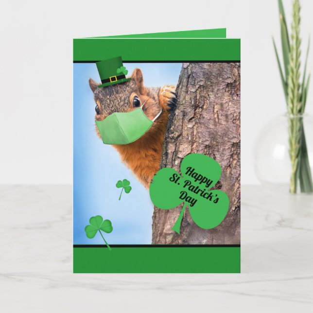 Lycklig St patrick's day-ekorre i Covid Ansikte-ma Helgkort (Framsida)