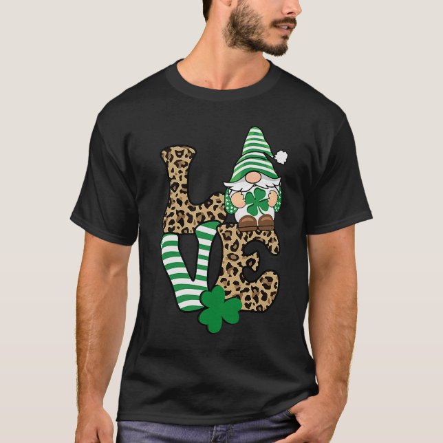 Lycklig St patricks day Gnome Graphic KÄRLEK Leopa T Shirt (Framsida)