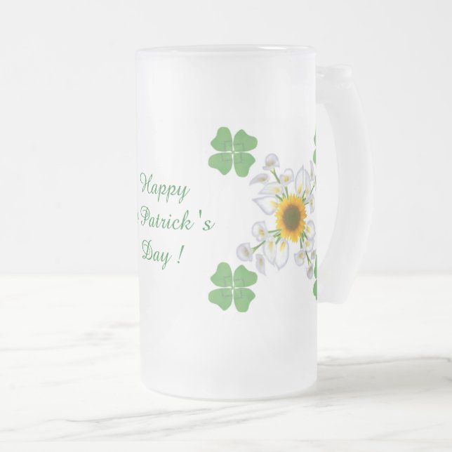 Lycklig St. Patrick's Day! Klöver med Calla Frostat Ölglas (Framsida höger)