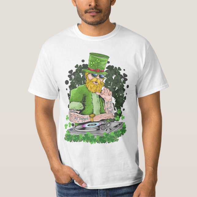 Lycklig St. Patrick's Day | Leprechaun DJ T Shirt (Framsida)