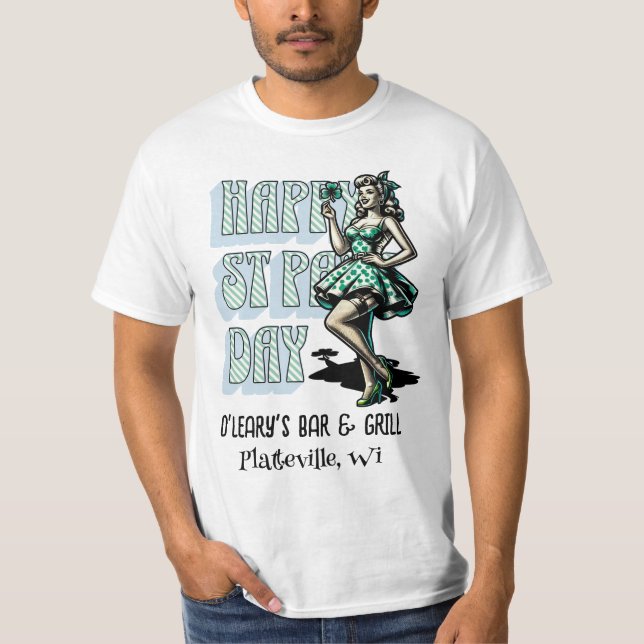 Lycklig St patrick's day Pinup Girl med Shamrock T Shirt (Framsida)