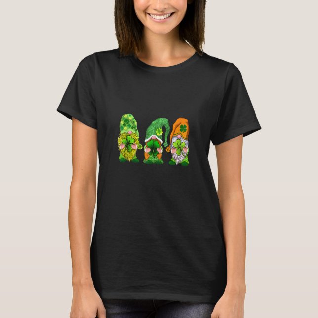 Lycklig St patrick's day Three Gnomes Shamrock T Shirt (Framsida)