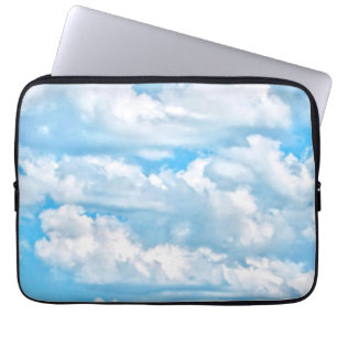 Lycklig Sunny Clouds Background Laptop Fodral