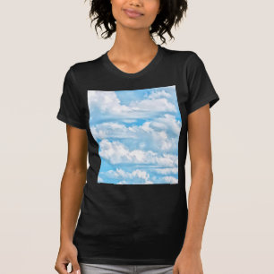 Lycklig Sunny Clouds Light Blå himmel Background Tee Shirt
