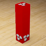 Lycklig tärningPresentask för Vinflaska Presentask För Vinflaska<br><div class="desc">Grafisk design för lycklig tärning. Perfekt för kasinonatten,  Las Vegas tema,  spelare,  modig natt. Bunco och mer.  Tillfoga din egna text för att personifiera med ett gruppnamn,  namn,  händelse och mer. Ändra bakgrundsfärgen till passformen din egna färgstil.</div>