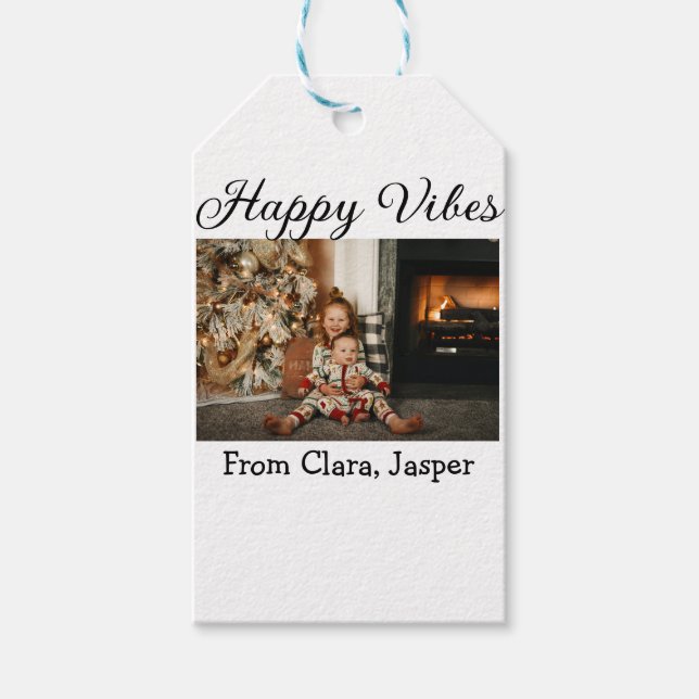Lycklig vibes Ungdomsfamiljens julfoto Inbjudan Presentetikett (Framsidan)