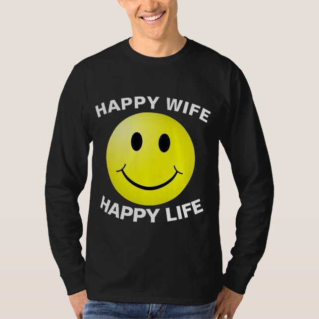 LYCKLIG WIFE LYCKLIG Life T-Shirts (Framsida)