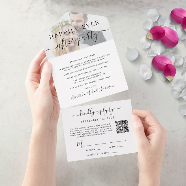 Lyckliga Slutet QR-kod Foto Bröllopsmottagning (An chic Happily Ever After Party all-in-one invitation for your wedding celebration)