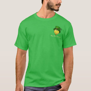 Lyckligt ansikte för klassiker med en trollhatt t shirt