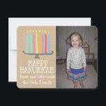 Lyckligt kort för Hanukkah skämtsamt menorafoto<br><div class="desc">8 på nätterna av Light,  tänder denna ljusa och färgrika menora långt med ditt beställnings- foto för familjen och en tendera kraft papper bakgrund</div>