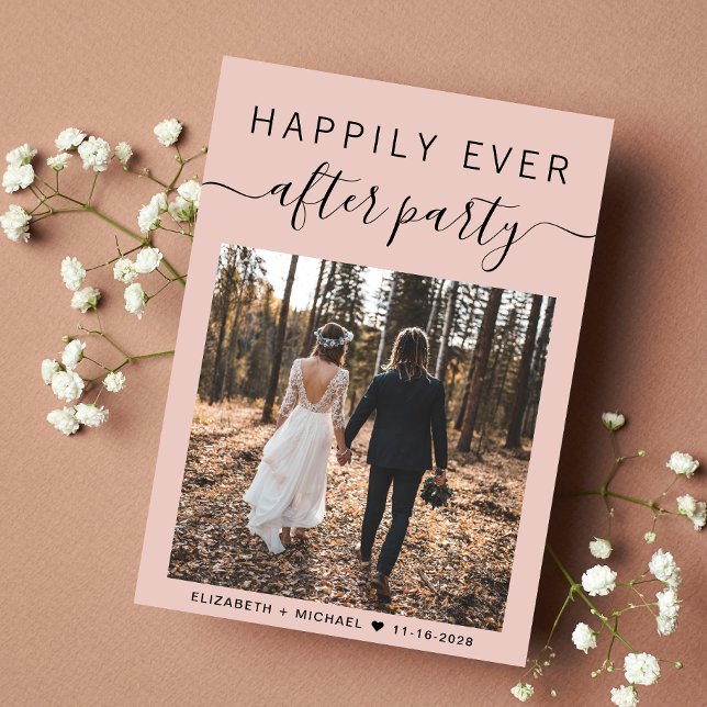 Lyckligtvis allt efter Party Foto  Bröllop Meddelande (An chic Happily Ever After Party Invitation to set the tone for an unforgettable event)