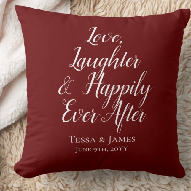 Lyckligtvis efter Burgundy Red Dekorativ kudde ("Everyday is abundantly beautiful." 
Sincerely Best Wishes from Lucky Design World)