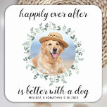 Lyckligtvis efter Greenery Pet Photo Hund Bröllop Underlägg Papper Kvadrat<br><div class="desc">Lyckligtvis alltid efter är det bättre med en Hund! Lägg till den avslutande beröringen till bröllop med den här söta anpassningsbarna fotot på bröllop underlägg. Perfekt till bröllop efter party och mottagning, och som bröllopsförmån för dina gäster. Anpassa fotot hund bröllop underlägg med ditt favoritfoto från bröllop, hund av hederfoto...</div>
