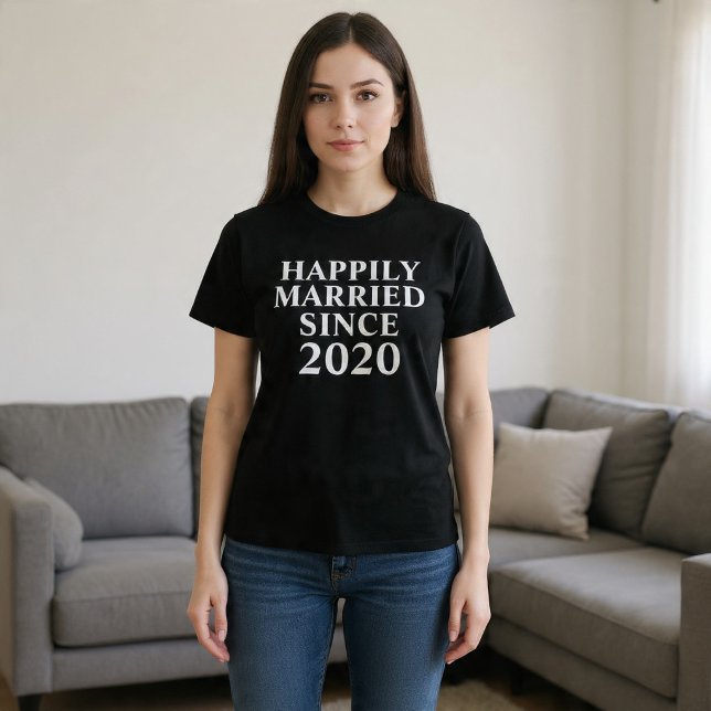 Lyckligtvis gift sedan Anpassningsbar Par T Shirt (Skapare uppladdad)