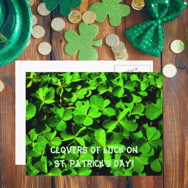 Lyckoklöver på St. Patrick's Day Vykort (Clovers of Luck on St. Patrick's Day Postcard)
