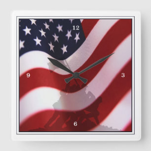 Lyfta flagga på Iwo Jima WW2 Fyrkantig Klocka